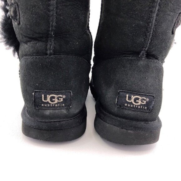 UGG Bailey Button Triplet Sheepskin Winter Boots 6 - Picture 12 of 13